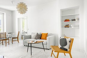 Airy and Bright one-Bedroom apt