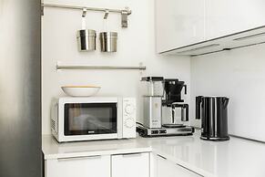 Airy and Bright one-Bedroom apt