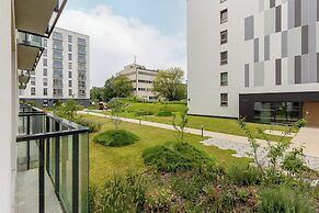 Służewiec Apartment by Renters