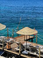 AKVARYUM BUTİK OTEL KARABURUN