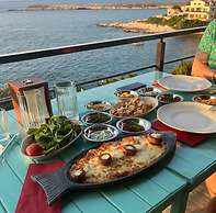 AKVARYUM BUTİK OTEL KARABURUN