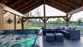 Northumberland Luxury Stays - The Chivits