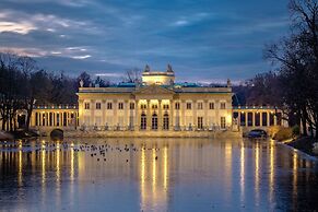 Lumina apart with view on Plac Zamkowy