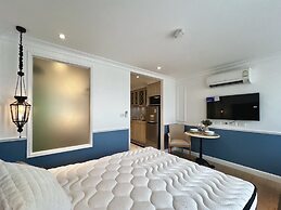 Seven Seas Côte d'Azur by PSR