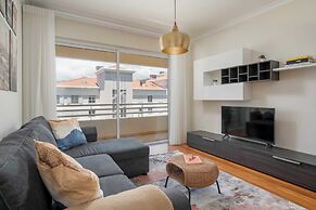 Apartment With Pool, Ajuda IV