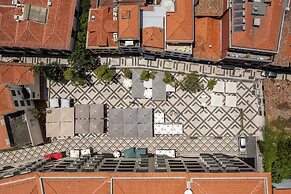 Apartamentos na Praça by An Island Apart