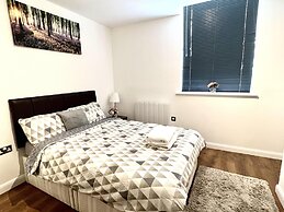 Captivating 2-bed Apartment in Bedford