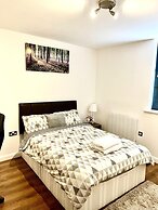 Captivating 2-bed Apartment in Bedford