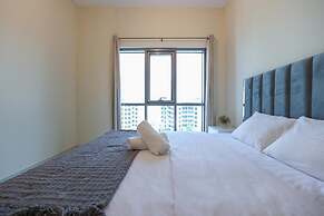 Elite LUX Holiday Homes - Cozy Modern 1BR in Dubai South
