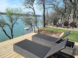 New Best Location Spectacular Views Dock Arcade