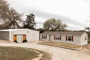 New Best Location Spectacular Views Dock Arcade