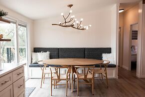 New Best Location Spectacular Views Dock Arcade