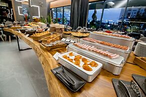 The Alley by Kanopian