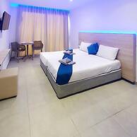 Sun Plaza Suites - Adults Only