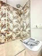 Sun Plaza Suites - Adults Only