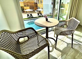 Sun Plaza Suites - Adults Only