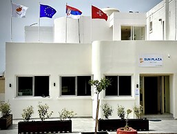 Sun Plaza Suites - Adults Only