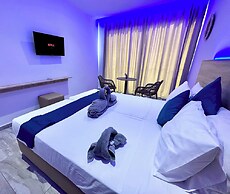 Sun Plaza Suites - Adults Only