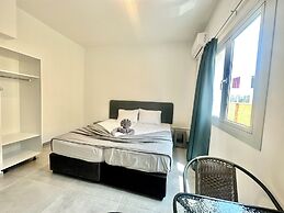 Sun Plaza Suites - Adults Only