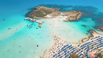 Sun Plaza Suites - Adults Only