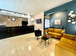 Sun Plaza Suites - Adults Only