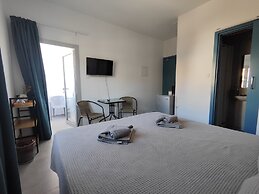 Sun Plaza Suites - Adults Only