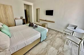 Sun Plaza Suites - Adults Only