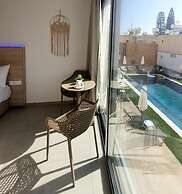 Sun Plaza Suites - Adults Only