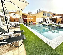 Sun Plaza Suites - Adults Only