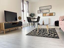 Quartz Apartment in Cambridge