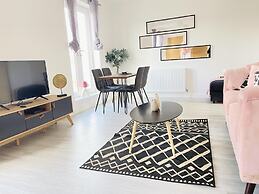 Quartz Apartment in Cambridge