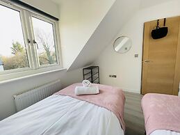 Quartz Apartment in Cambridge