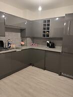 Quartz Apartment in Cambridge