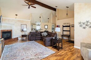 Backyard Oasis Close to Town Fast Wi-fi Quiet