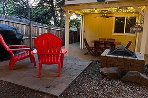 Backyard Oasis Close to Town Fast Wi-fi Quiet