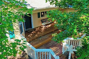 Backyard Oasis Close to Town Fast Wi-fi Quiet