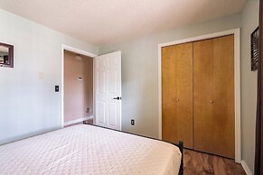 Backyard Oasis Close to Town Fast Wi-fi Quiet