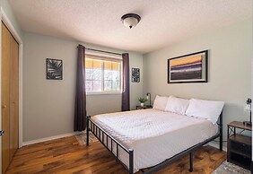 Backyard Oasis Close to Town Fast Wi-fi Quiet