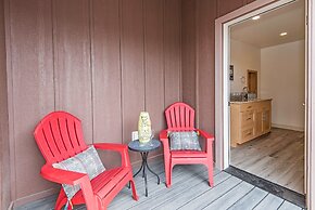 Rooftop Deck Walk to River Downtown Fire pit