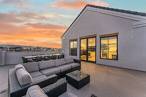 Paradise Shores 8 Bedroom Home