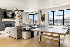 Paradise Shores 8 Bedroom Home