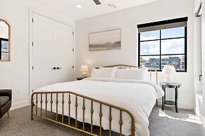 Paradise Shores 8 Bedroom Home