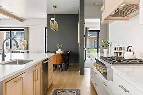 Paradise Shores 8 Bedroom Home