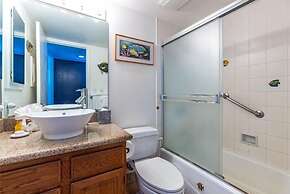 Kihei Beach, #507 1 Bedroom Condo by RedAwning