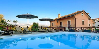 Dominella - Apartment With Pool in Cilento