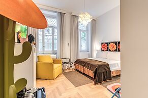 La Corte di Partenope