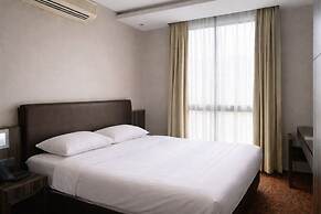 AMRISE HOTEL KITCHENER