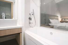 AMRISE HOTEL KITCHENER