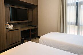 AMRISE HOTEL KITCHENER