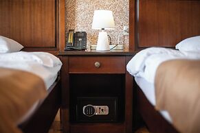 Hotel History